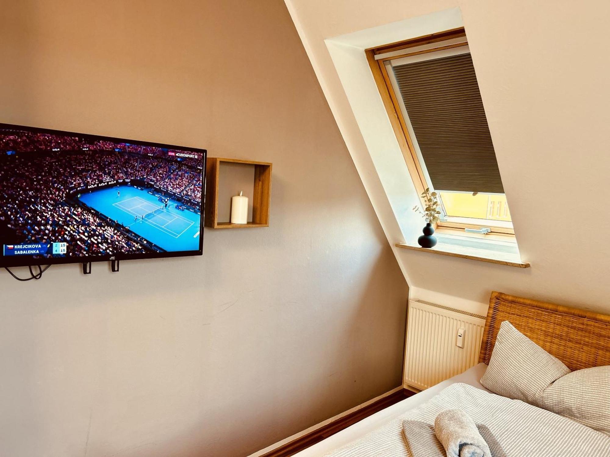 Casa Rehse I Modernes Apartment I 24H-Self-Check-In I Kostenlos Parken & Wlan I Smart&Kabel-Tv I Oepnv エアフルト エクステリア 写真